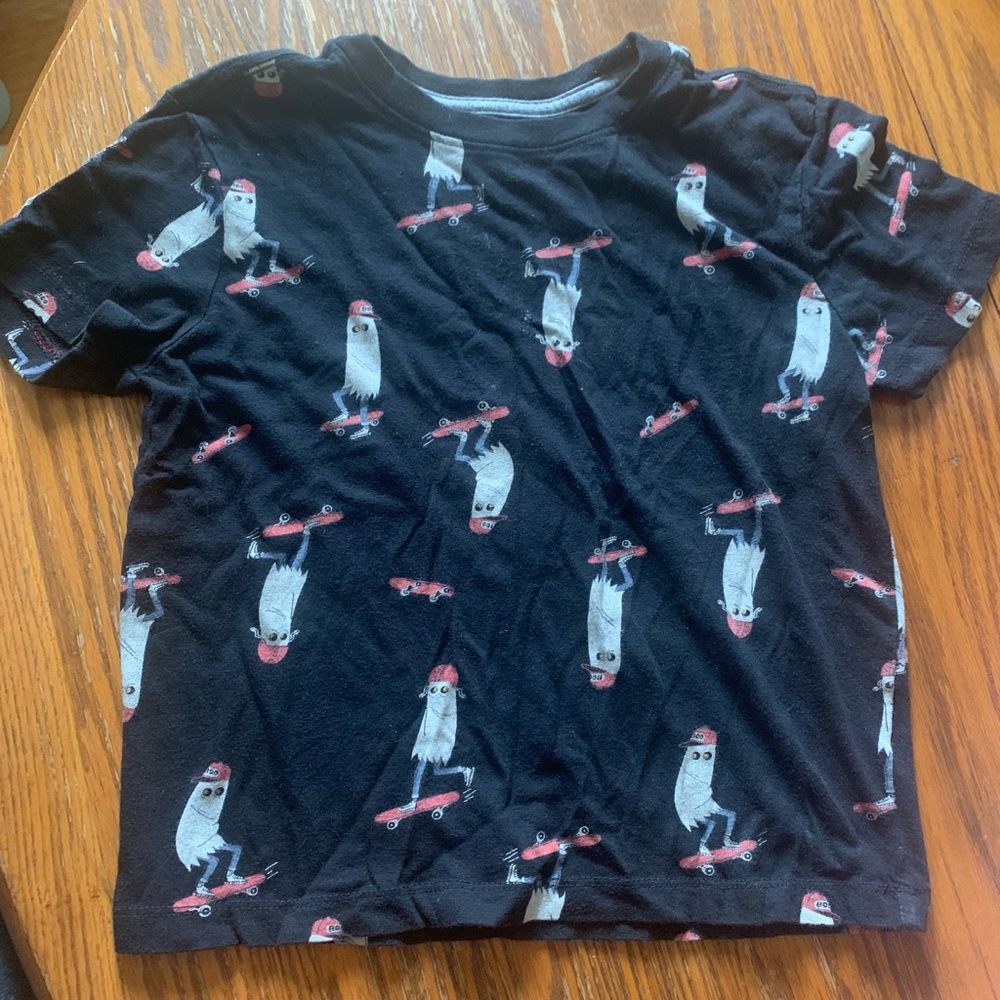 Old Navy Black Skateboard Pattern Kids T-Shirt
